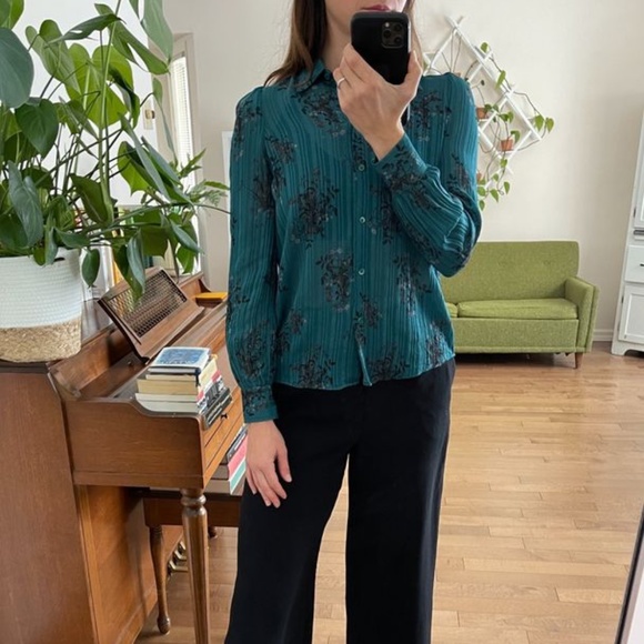 Aritzia Josephine Blouse - Picture 3 of 4